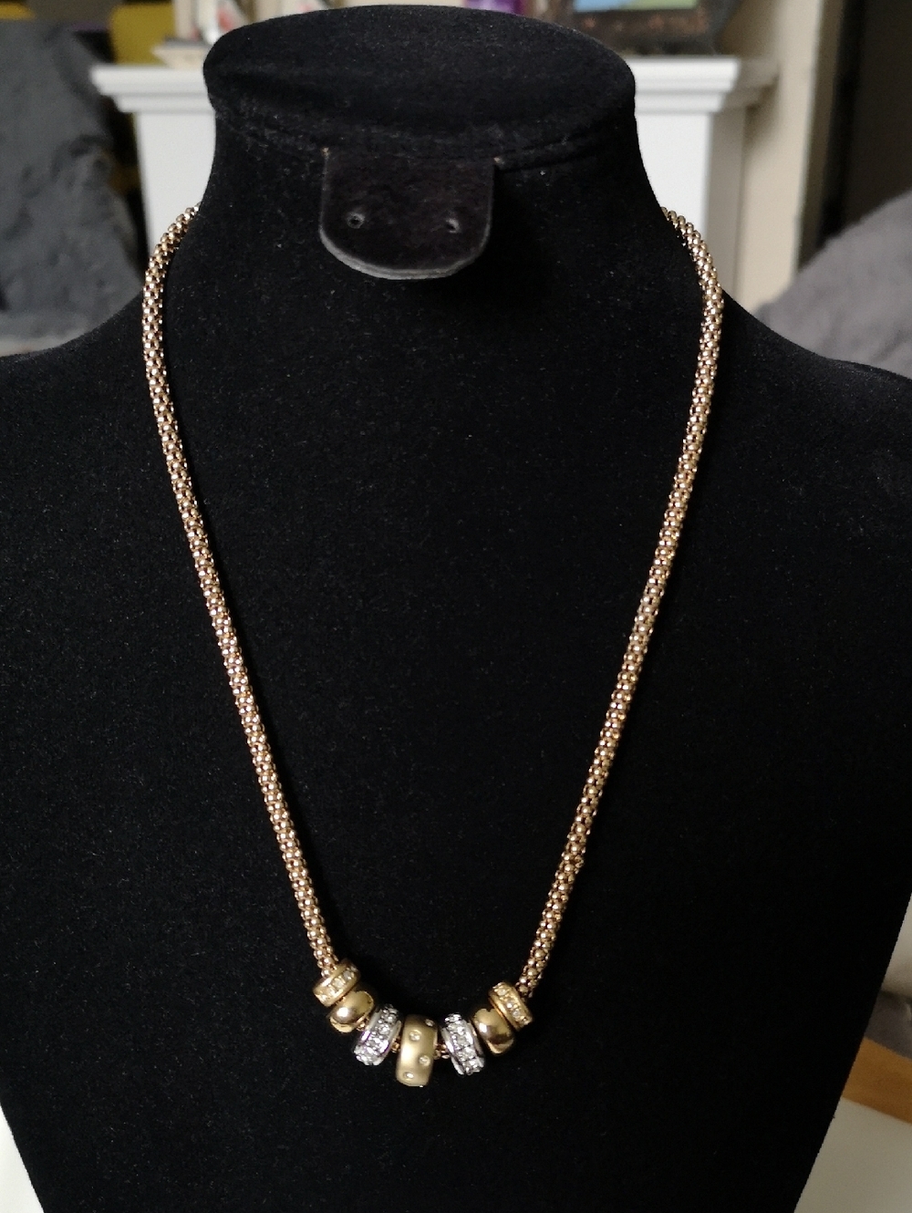Beautiful Gold-tone Ultima Edizione Necklace with Pandora-style Charms 9" Italy